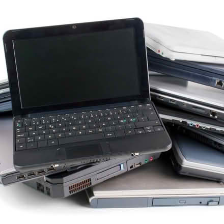 Photo of old computers and parts (Brooklin) #4