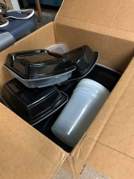 Photo of free 2 boxes clean deli containers (Ridgewood/Paramus) #1