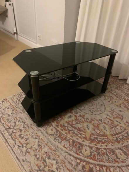 Photo of free TV stand (Princes Risborough) #1
