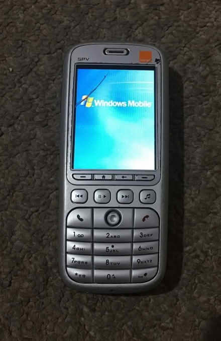 Photo of free SPV C550 Mobile Phone (cracked screen). Orange. (Chorley PR6) #2