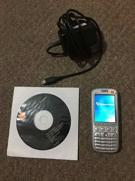 Photo of free SPV C550 Mobile Phone (cracked screen). Orange. (Chorley PR6) #3