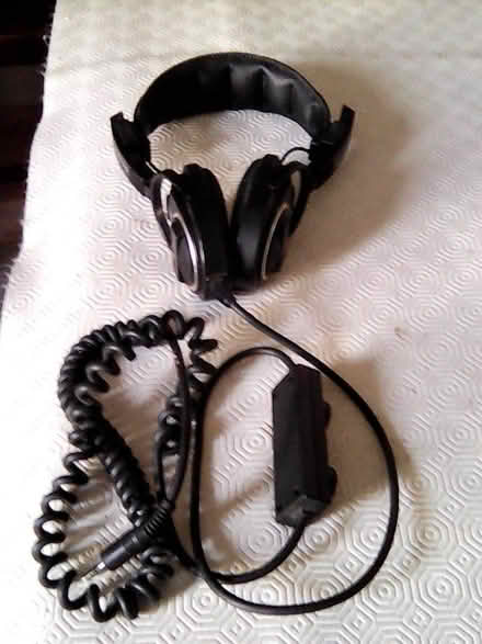 Photo of free Phillips headphones (Tondu CF32) #1