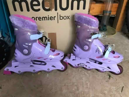 Photo of free Groovy chick rollerblades (IP1) #1
