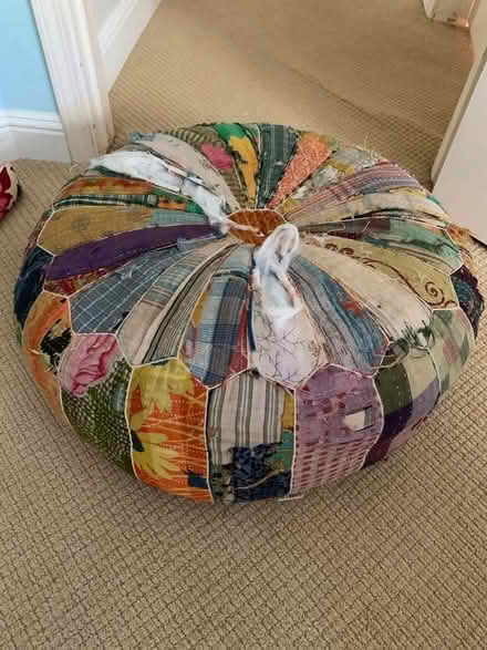 Photo of free Clean Colorful ottoman (Woodside Plaza - Redwood City) #1