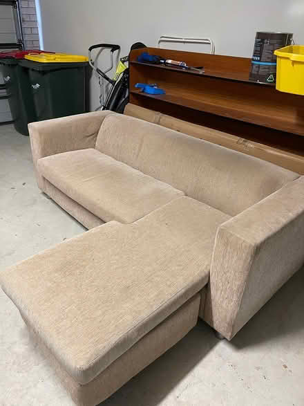 Photo of free Chaise Lounge (Mango Hill) #1