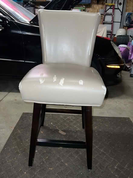 Photo of free 3 Counter height swivel stools (Lino lakes)