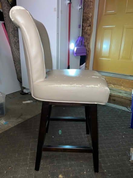 Photo of free 3 Counter height swivel stools (Lino lakes)