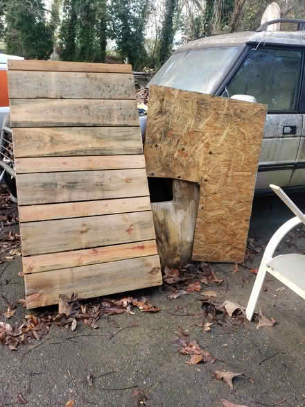 Photo of free Wooden podium getting wet (SW Atlanta) #3