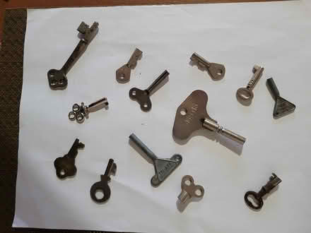 Photo of KEYS- skeleton, skate, clock, etc (Britannia & Winston Churchill) #1
