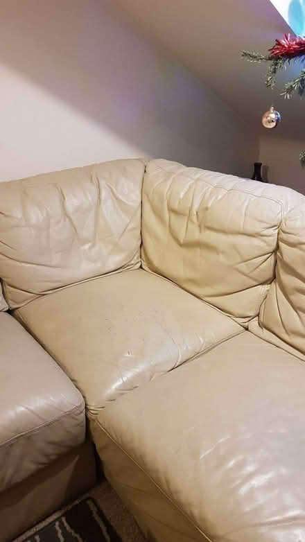 Photo of free Large detachable cream sofa (TQ5) #2