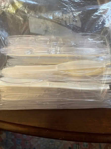 Photo of free Plastic knives (Charlottesville) #1