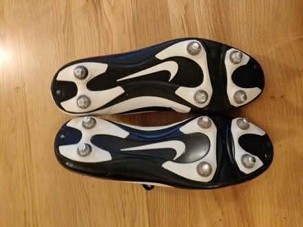 Photo of free Nike Tiempo SG Football Boots - 9 (Finchampstead, RG40) #3