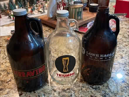 Photo of 1 gallon growlers (Clinton) #1