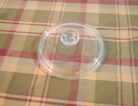 Photo of free Round pyrex lid (SE Aurora) #1