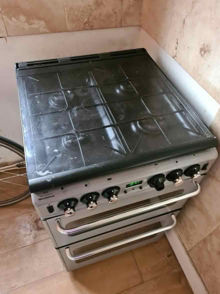 Photo of free Freestanding gas hob and oven (N15 next to Chestnuts Park) #3