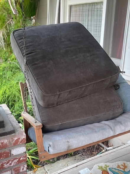 Photo of free Sofa/sectional (Riverside) (Riverside (Wood Streets) 92506) #2