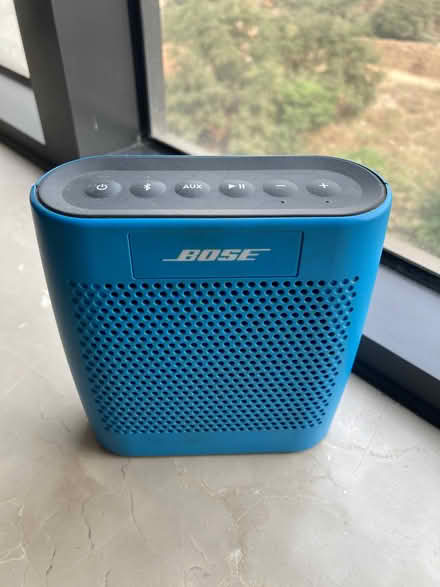 Photo of free Bose Soundlink Color (Not working) (Andheri East) #2