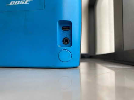 Photo of free Bose Soundlink Color (Not working) (Andheri East) #1