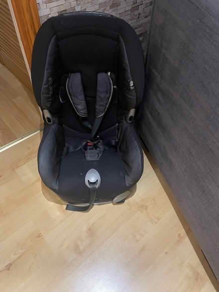 Photo of free Maxi Cosi Car Seat (Oxford) #2