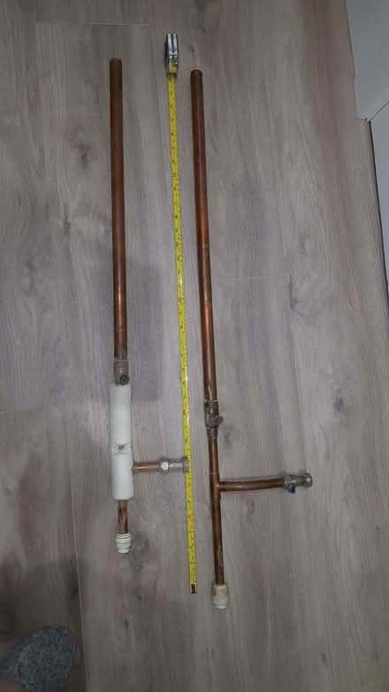 Photo of free 2 pieces of copper piping (Stockbridge EH3) #1