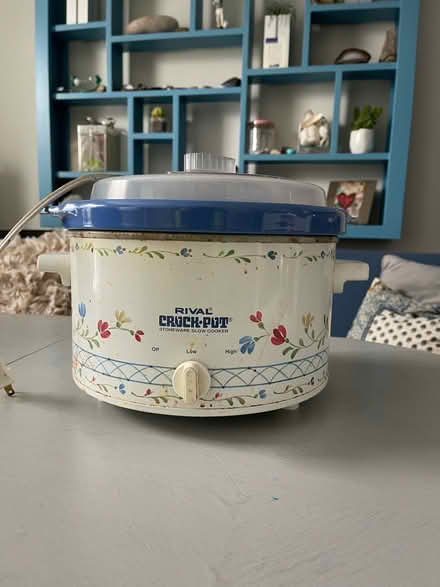 Photo of free crockpot (Eden Prairie) #3