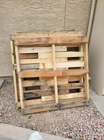 Photo of free Pallet Project Awaits You (Alma School & Warner) #1