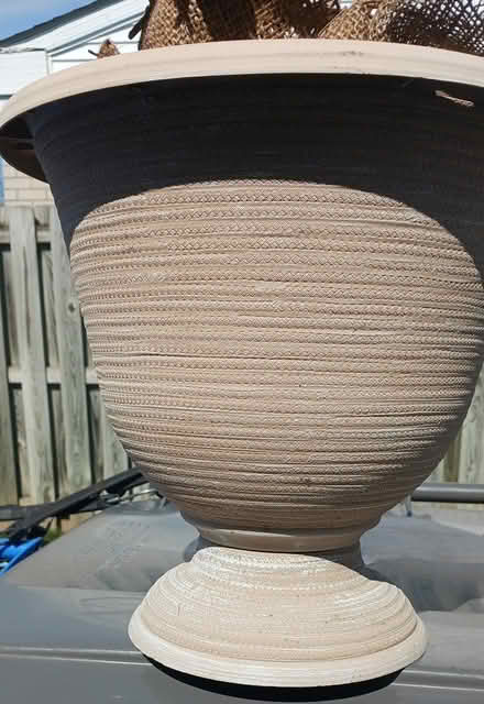 Photo of Plastic pots 2 to 5 gallons (Mi.& Middlebelt , Inkster Mich) #1