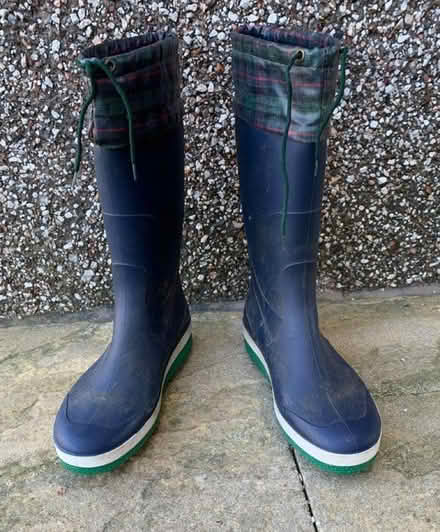 Photo of free Waterproof boots with spiked soles (Galgate LA2) #4