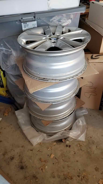 Photo of free 17" BMW rims (Downers Grove near downtown) #1