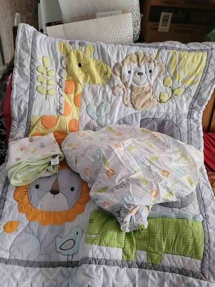 Photo of free Infant/Baby crib sheet and quilt (Texarkana, TX)