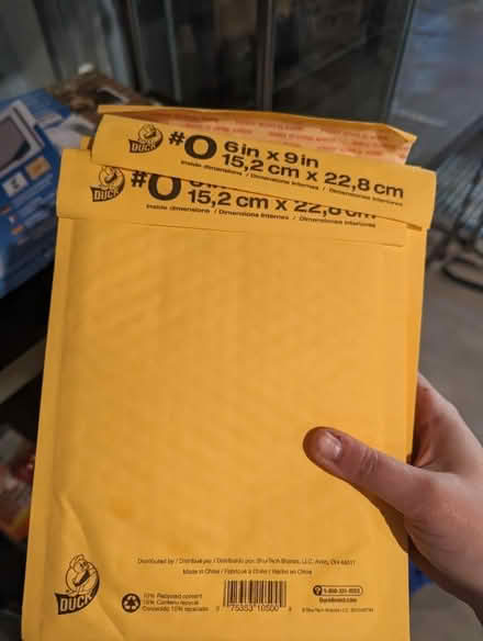 Photo of free 6"x9" padded envelopes (Shell gas station, Hampton NJ) #1