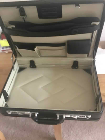 Photo of free Executive briefcase (FK2) #1