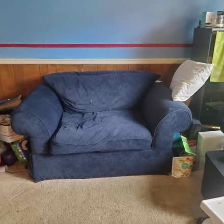 Photo of free Large chair (Tukwila) #1