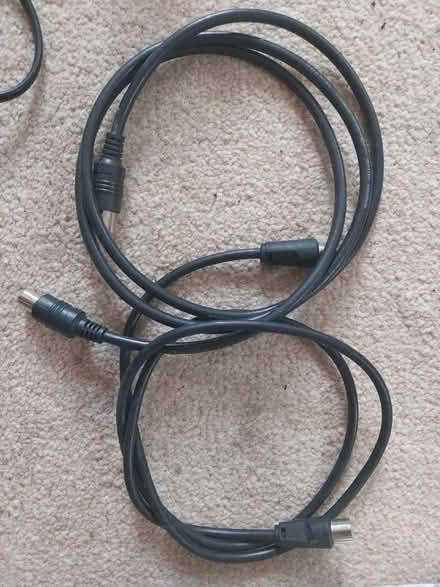 Photo of free Tv leads (Belmont SM2) #1