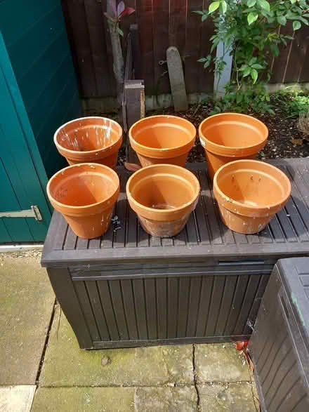 Photo of free 6 teracotta pots (long eaton NG10) #1