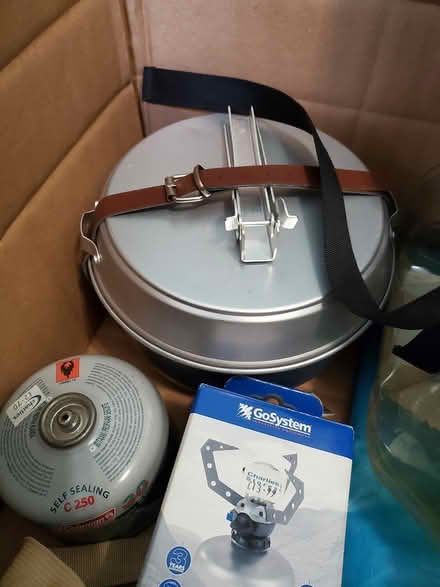 Photo of free Camping gear and 3-person Tent (HD6) #4