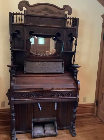 Photo of free Antique Pump Organ (Bryn Mawr) #1