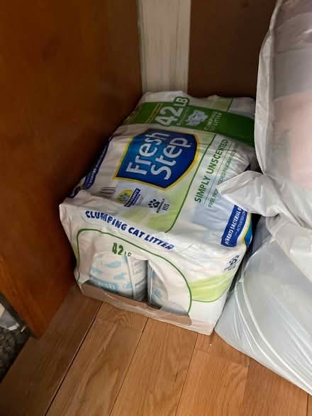 Photo of free Cat litter (Kendall Sq) #1