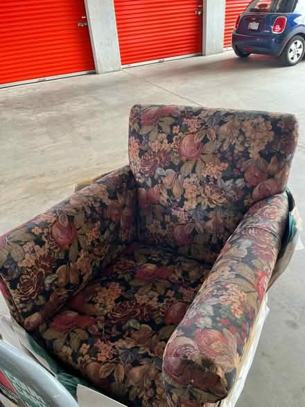 Photo of free Floral chair (Silver Spring) #1