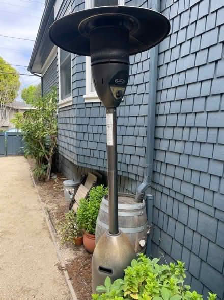 Photo of free patio heater (1546 pearl st alameda ca) #1