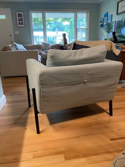 Photo of free Lounge chair and ottoman (Gaithersburg off Longdraft) #4