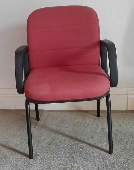 Photo of free Static Office Desk Chair (Porth-y-felin LL65) #1