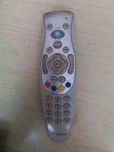 Photo of free remote control (Huyton L36) #1