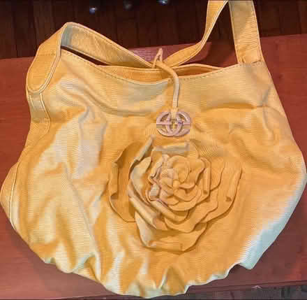 Photo of free Ladies handbags (Touro college, Middletown NY) #4