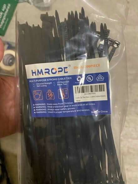 Photo of free Misc Hardware and lightbulbs (Agave) #4
