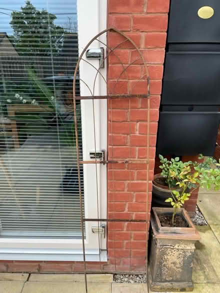 Photo of free Iron Garden Decoration/Plantsupport (Barnsley) #1