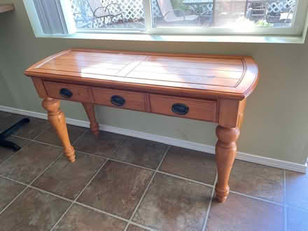 Photo of free Sofa table (Bothell, Maywood Hill) #2