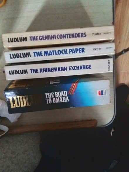 Photo of free 5 robert ludlum books (Huyton L36) #1