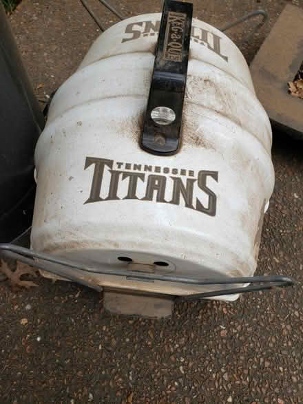 Photo of free Titans tailgate grill (Crieve Hall) #1