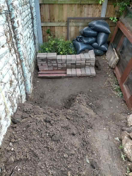 Photo of free Soil (Billericay CM11) #1